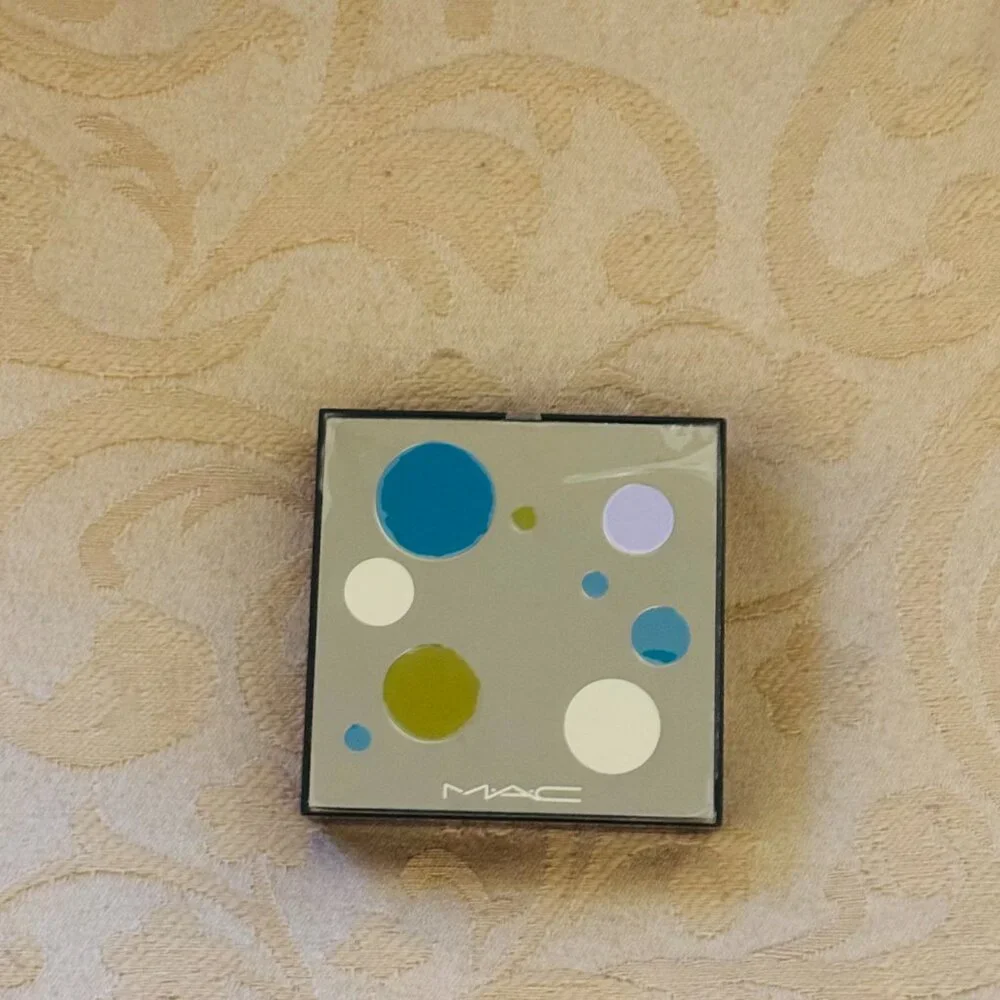 MAC Mystic Cool Eyeshadow Palette